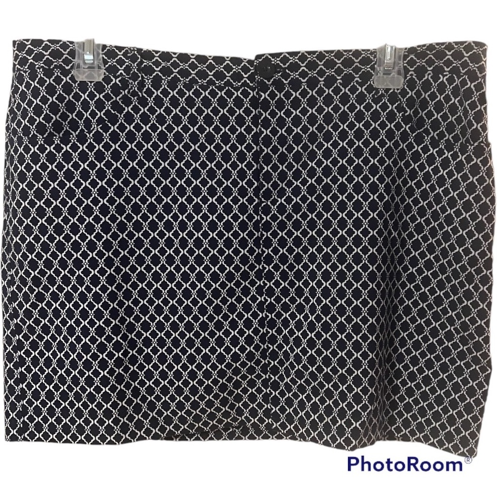A wonderful skort by Mario Serrani in size